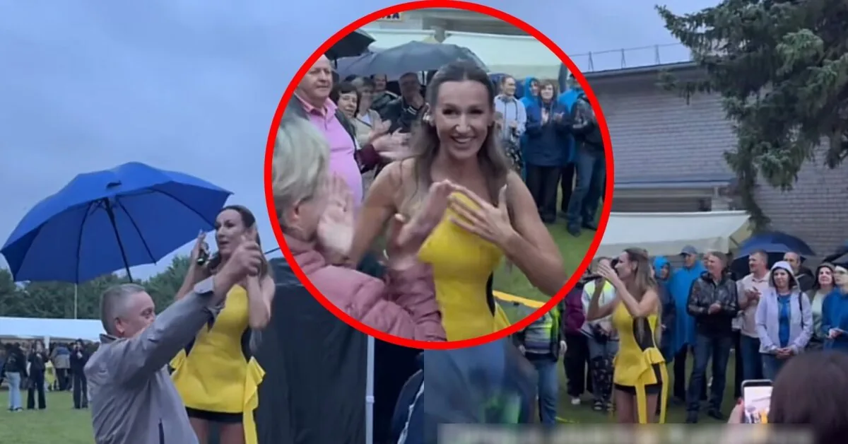 At Katažina's concert – an unexpected incident: captured what the performer was doing
