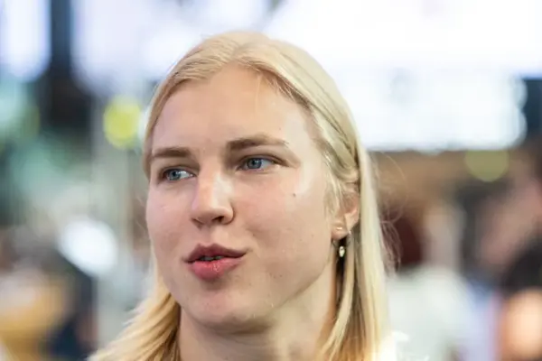 Seeing Rūta Meilutytė's latest look – stunned