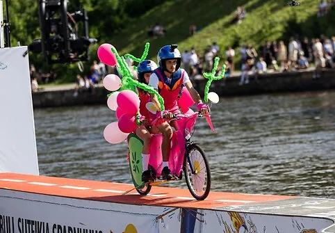 Red Bull Tandemynės