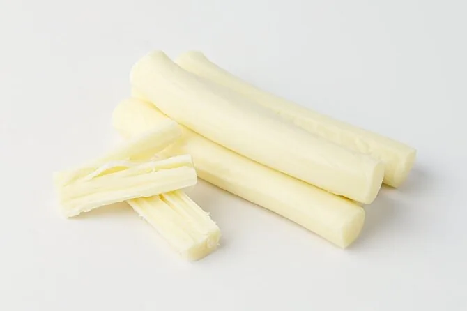 Shutterstock photo/Cheese sticks