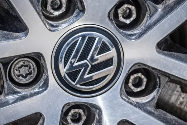 Volkswagen's profit fell, more layoffs are being considered