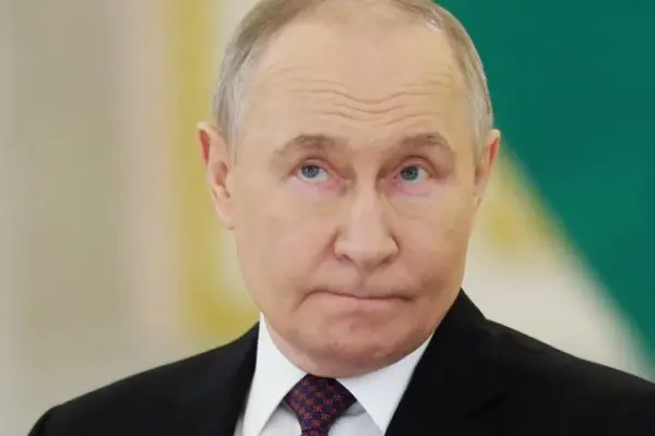 As a historian: Putin faces difficult months