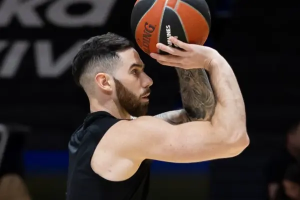 Belgrade Partizan signed Luca Vildoza