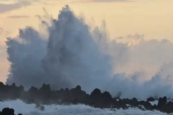 5.9 magnitude earthquake: New Zealand warns of tsunami danger