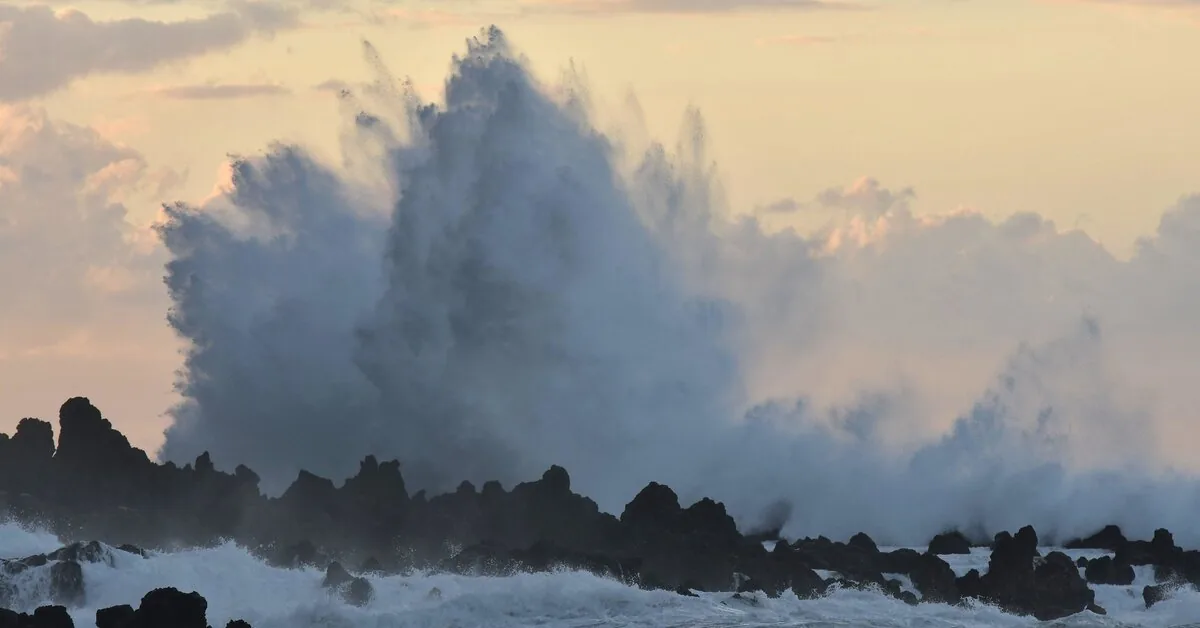 5.9 magnitude earthquake: New Zealand warns of tsunami danger