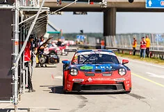 Race behind the scenes