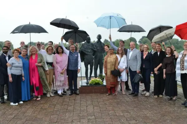Award for merits in India-Lithuania friendship presented in Rusnė