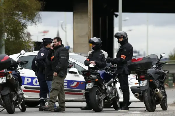 100 km/h speed and a woman killed in Paris: what do Polish license plates have to do with it