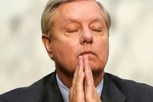 Last words of Lindsey Graham: "I can't die now"