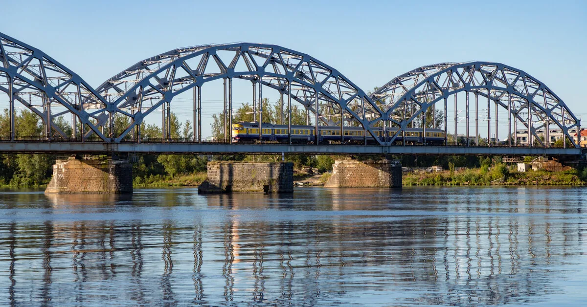 Due to a fatal accident in Riga, train traffic was disrupted