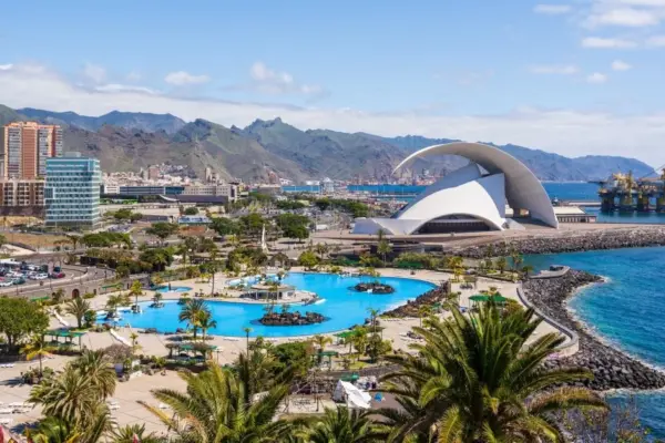 "The best island for vacation" – not at all in Greece: here the sun shines 3000 hours a year