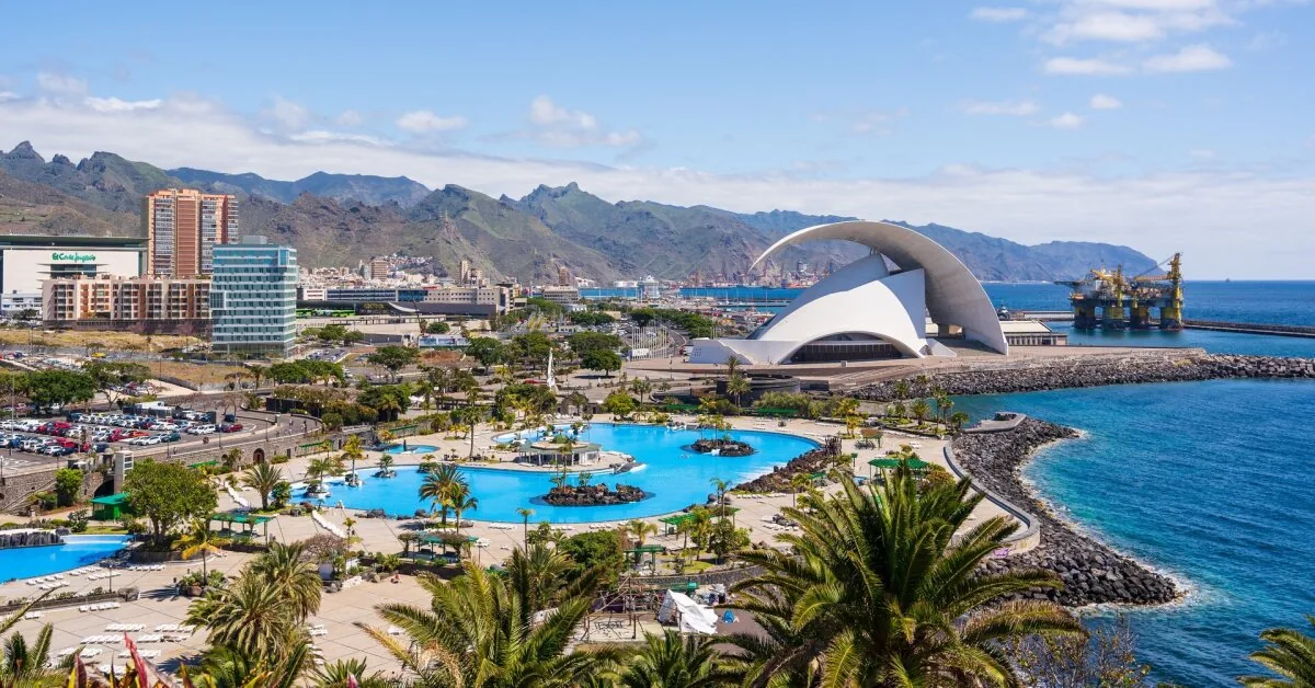 "The best island for vacation" – not at all in Greece: here the sun shines 3000 hours a year