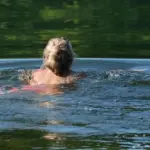 Swimming in the lake ended in fright for Ilona: "I could hardly hear anything with one ear"