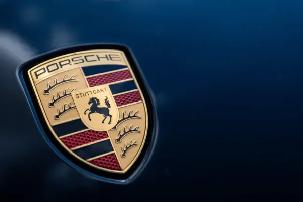 „Porsche“ will lay off 5000 employees by 2035
