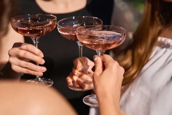 Signs that it is time for you to take a break from alcohol and as soon as possible