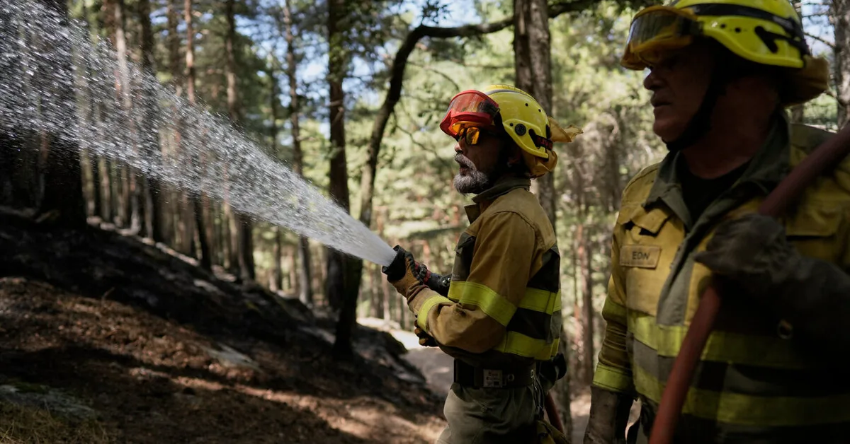 In Spain, 800 people had to be evacuated due to a new fire near the Portuguese border