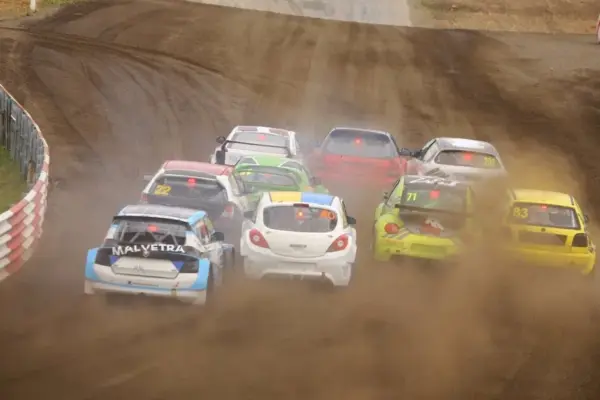 The rallycross season enters its decisive phase: what positions do the Lithuanians hold before the Vilkyčiai stage?