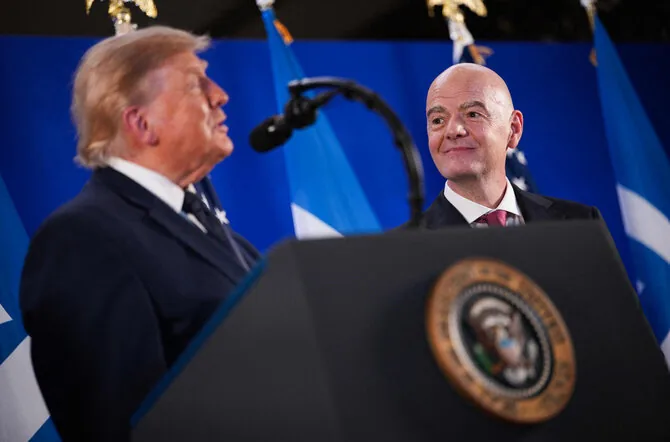 „Scanpix“ nuotr./Donaldas Trumpas ir Gianni Infantino