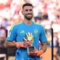 Unai Simonas laimėjo „Auksinės piršinės“ apdovanojimą