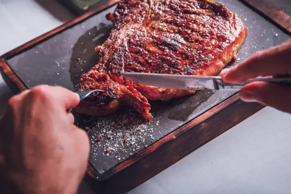 Carnivore promises versus science: what is left unsaid about the carnivore diet