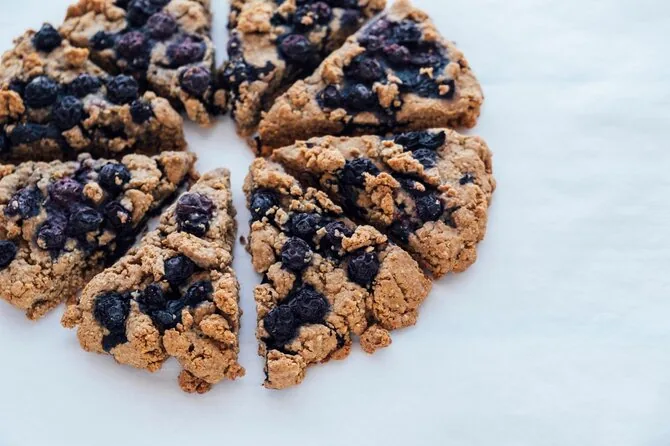 Envato photo/Blueberry crumble