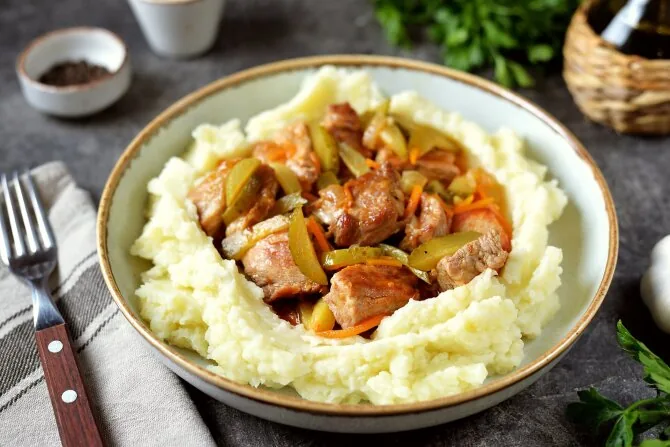 Shutterstock photo/Pork stew