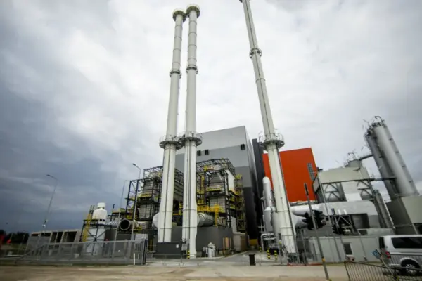 VKJ head: we could burn 30–40% more waste, capacity is limited by clogged filters