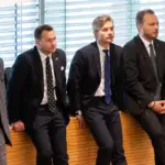 In the newly formed Government – it's already vacation time: half of the ministers will be resting