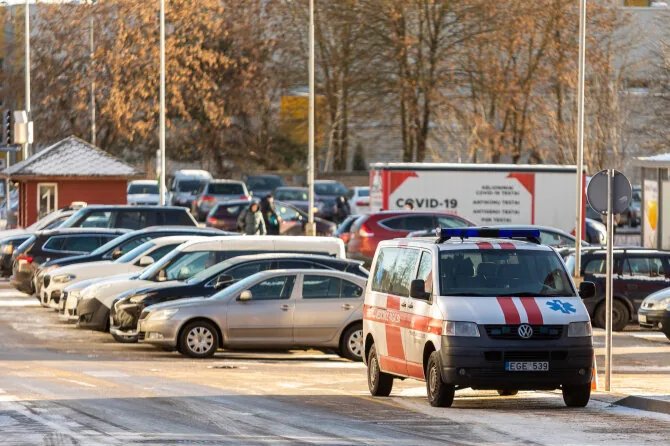 Žygimanto Gedvilos / BNS nuotr./Greitosios pagalbos automobilis
