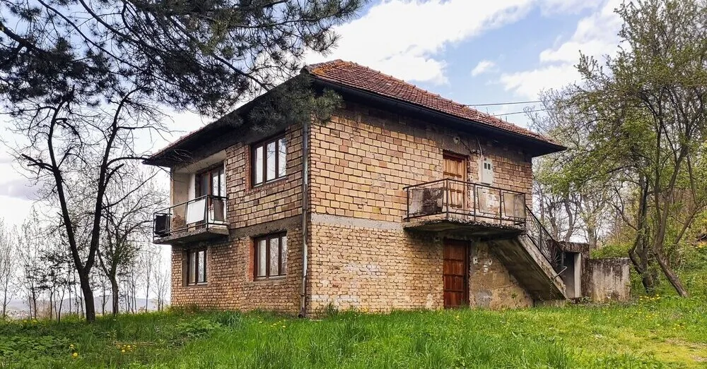 Do houses look abandoned? 6 signs buyers notice immediately