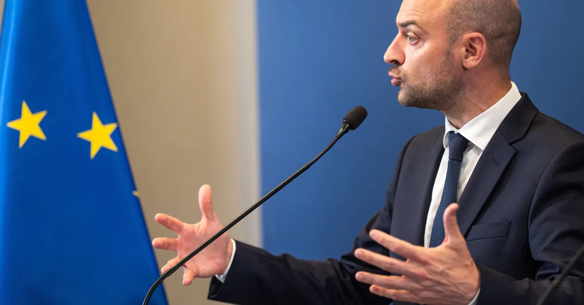 Paris announces it will summon the Russian ambassador over a "broad cyber campaign" in Europe