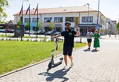 In Palanga, police disciplined cyclists and scooter riders