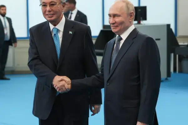 Kazakhstan's leader to Vladimir Putin: the war in Ukraine should end