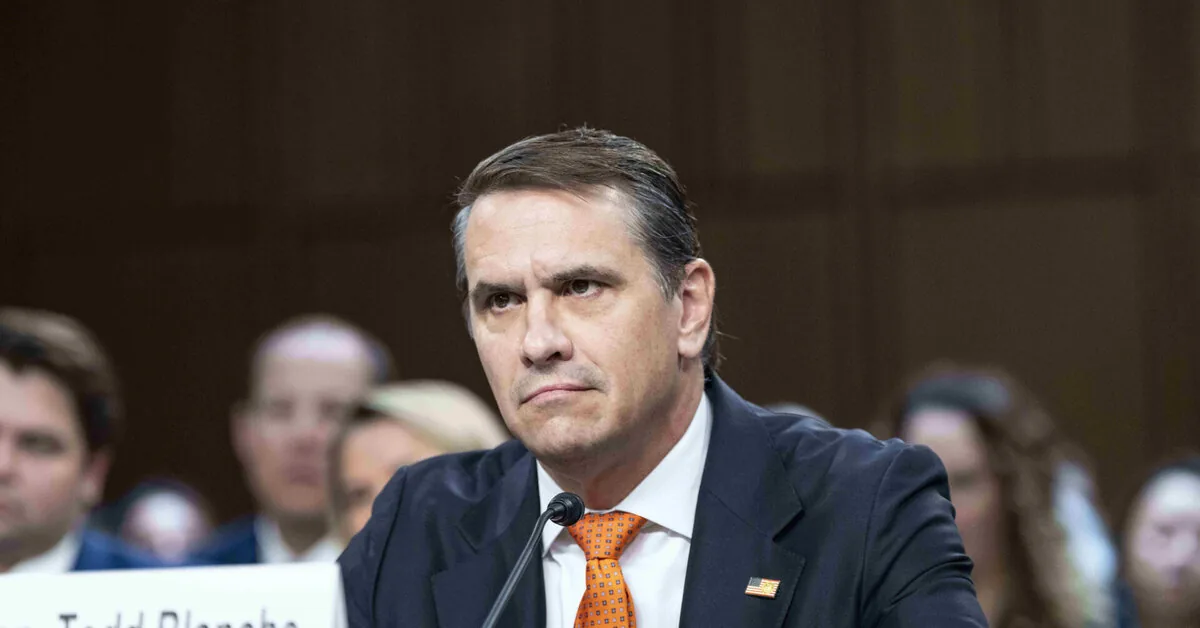 JAV Senate committee Democrats harshly questioned Donald Trump's nominee for Attorney General