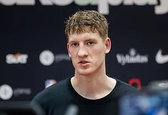Kasparas Jakučionis at the young basketball talents camp
