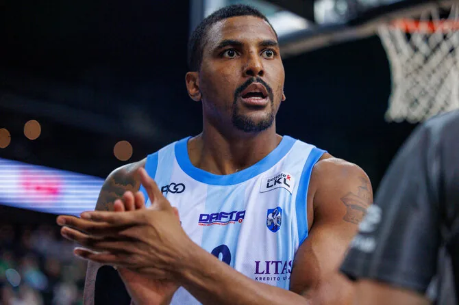 Eriko Ovčarenko / BNS nuotr./Michaelas Hughesas