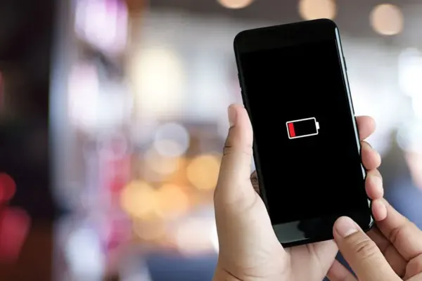 To keep vacation memories safe: the biggest phone battery energy thieves