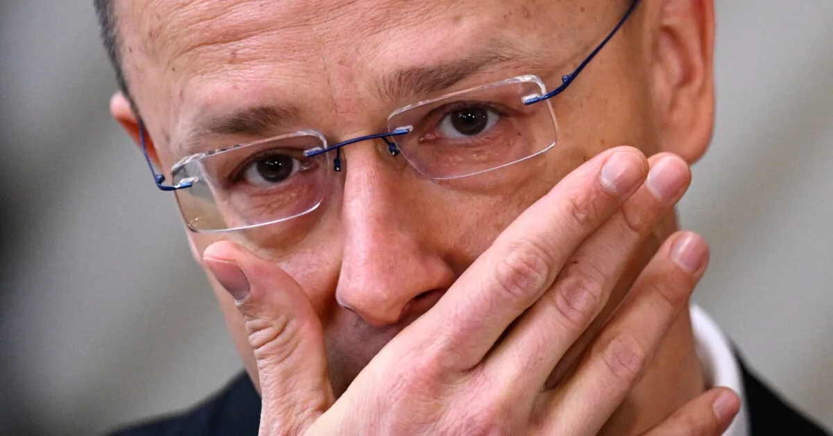 Orbano ministers started working at a Chinese company – Magyaras spoke out strongly