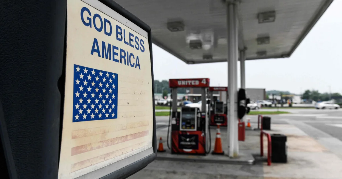Due to the war in the Middle East, the price of gasoline in the US has again reached 4 dollars per gallon