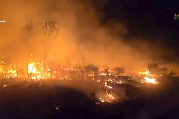 Hundreds of people evacuated in Spain due to a new large forest fire