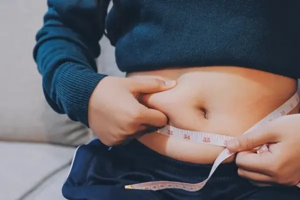 Belly doesn't shrink even when eating healthy? 5 reasons why this happens