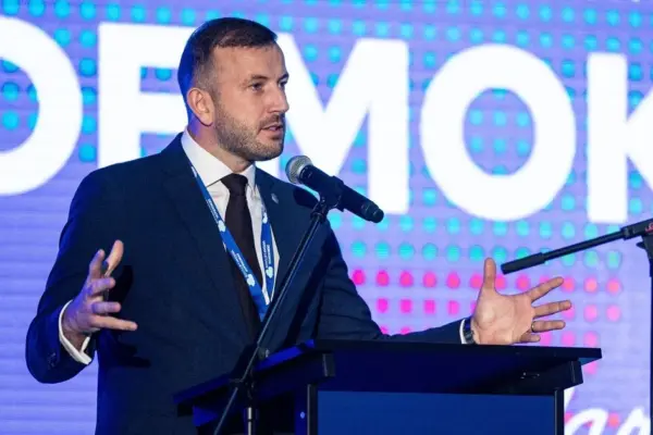 Virginijus Sinkevičius elected permanent leader of the ruling Democrats