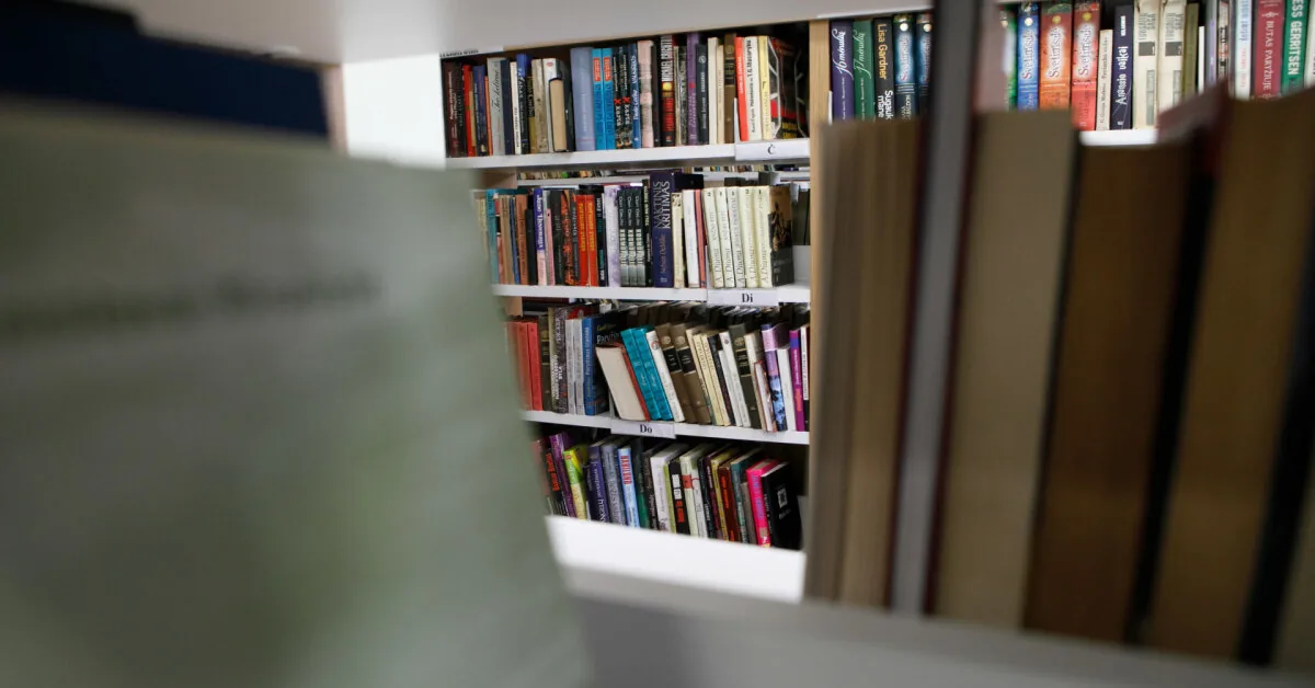 TOP 8 intriguing historical detective stories