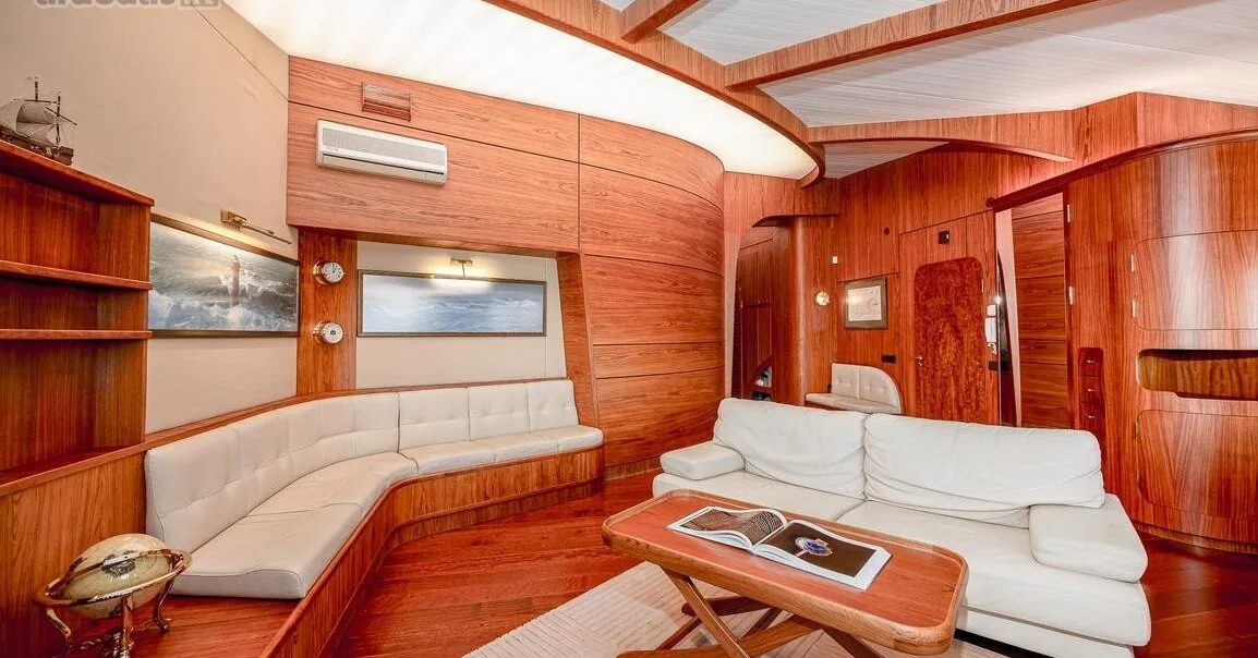 Exclusive apartment for sale in Vilnius: you'll feel like on a yacht