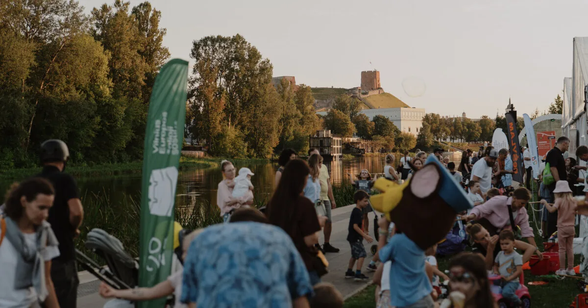 By the Žirmūnai Bridge – the most unexpected discoveries of the River Festival: from literature to nature experiences
