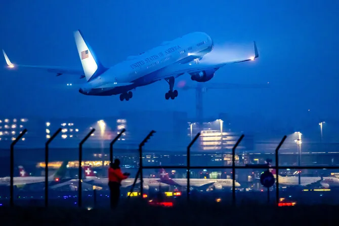 Air Force One / / AP
