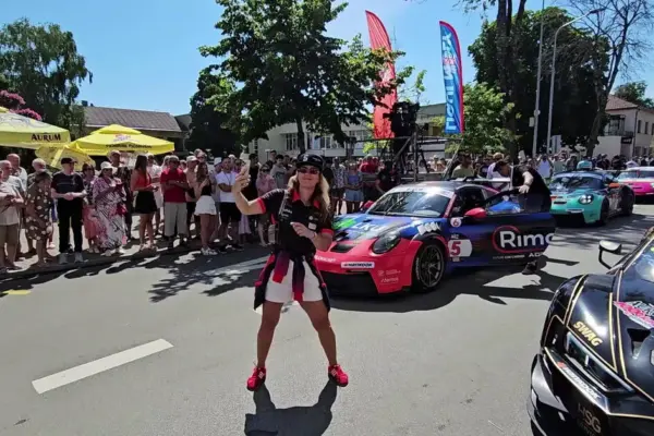But that was not all: In Palanga, the finish of the "Volfas Engelman Non-Alcoholic Super Sprint" required a photo finish
