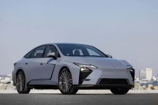 The first 100% electric "Lexus ES" has arrived in Lithuania