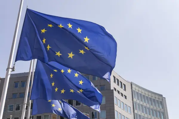 EC established measures to strengthen the European banking sector and support economic growth