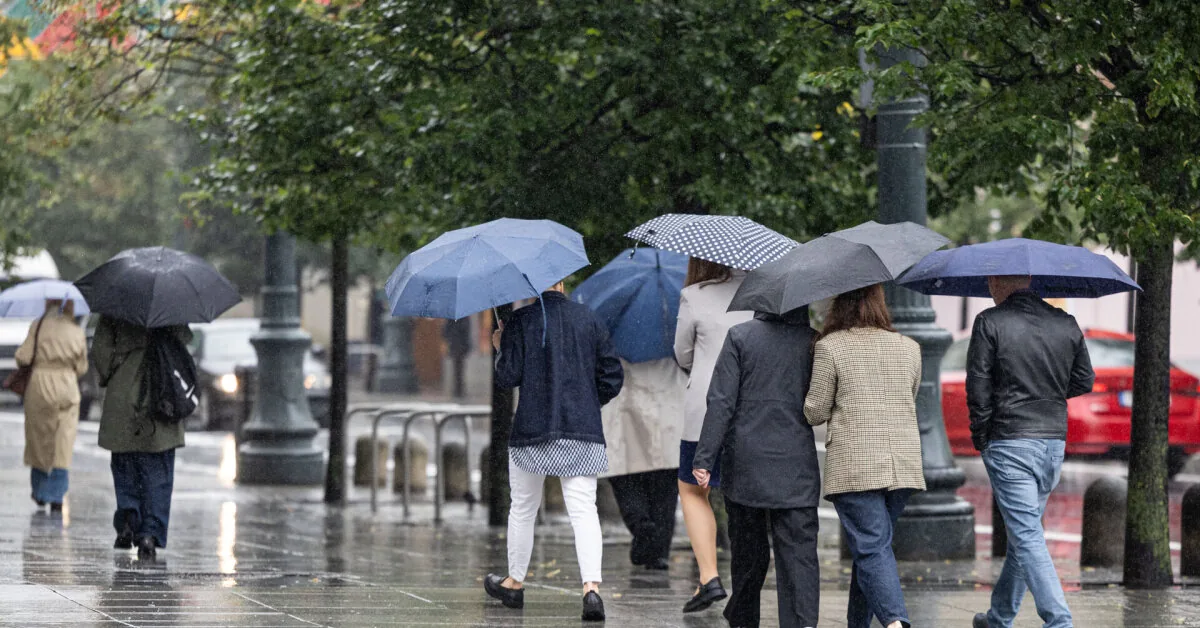 In one Lithuanian district – almost a torrential amount of precipitation, elsewhere the sun is shining